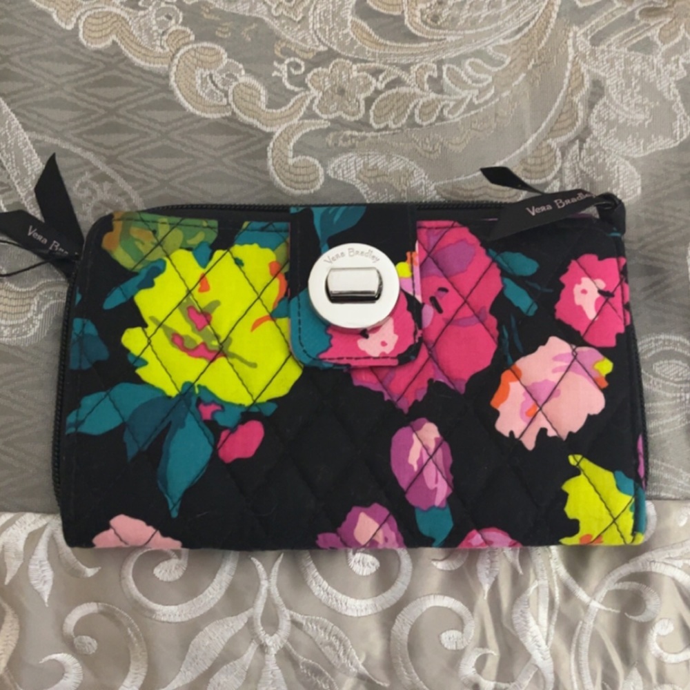 Vera Bradley Turnlock Wallet - NWT